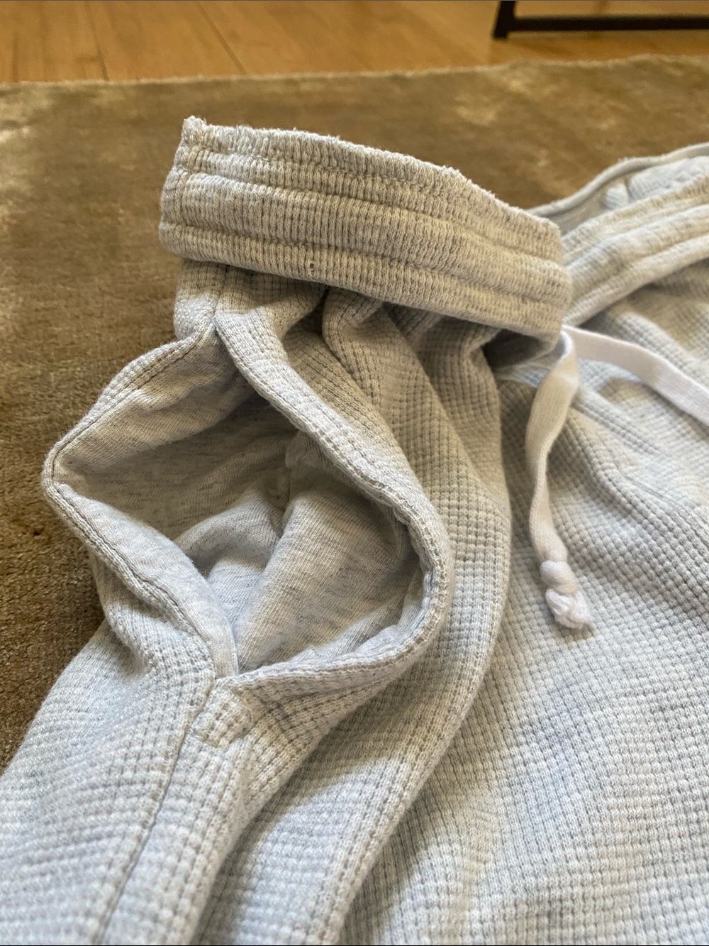 Brandy Melville Light Gray Wide-Leg waffle Sweatpants with Drawstring - Picture 4 of 11